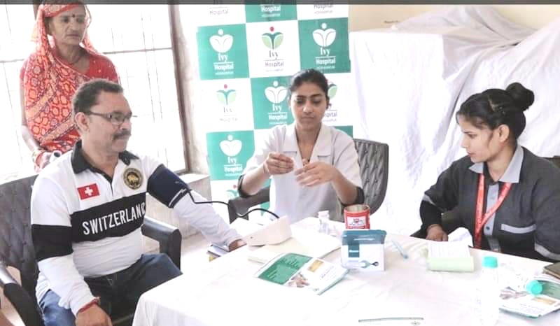 Khatri Karni Sena organized a free medical camp, hundreds of people benefited